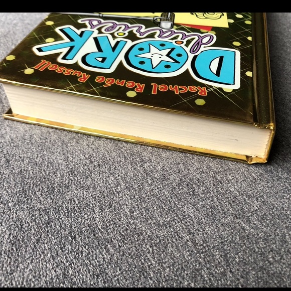 Dork Diaries Book 7 ~Tales From a Not-So-Glam TV Star ~Rachel Russell ~Hardcover - Picture 4 of 6